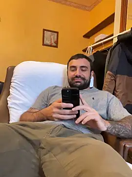 Snapshot of morfeoX chatting on October 4, 7:39 am morfeoX online show from October 4, 7:39 am