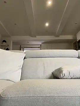 Snapshot of morfeoX chatting on October 5, 9:51 am morfeoX online show from October 5, 9:51 am