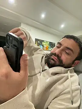 Snapshot of morfeoX chatting on October 6, 10:18 pm morfeoX online show from October 6, 10:18 pm