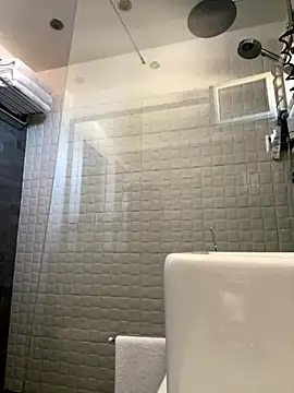 Snapshot of morfeoX chatting on October 13, 8:58 am morfeoX online show from October 13, 8:58 am