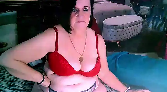 Snapshot of LuciousGrace chatting on March 4, 8:57 am LuciousGrace online show from March 4, 8:57 am