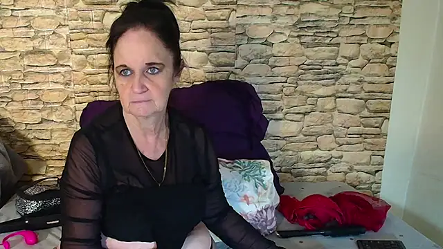 Snapshot of LuciousGrace chatting on September 25, 5:38 pm LuciousGrace online show from September 25, 5:38 pm