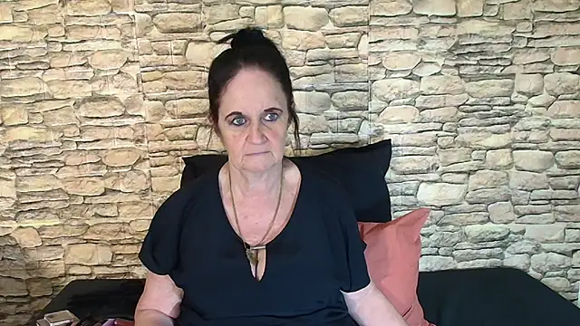 Snapshot of LuciousGrace chatting on September 26, 6:01 pm LuciousGrace online show from September 26, 6:01 pm