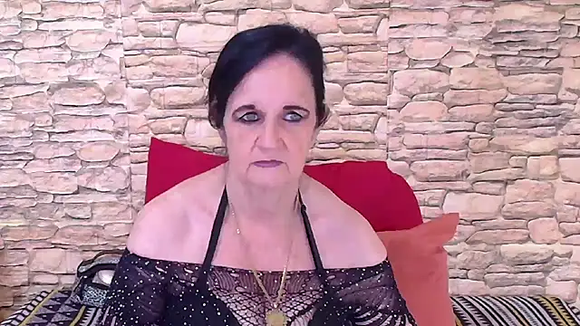 Snapshot of LuciousGrace chatting on November 28, 5:54 am LuciousGrace online show from November 28, 5:54 am