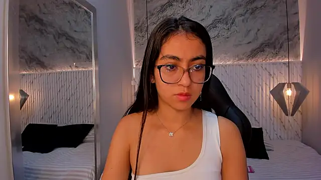 lucelly 15 online show from March 13, 11:41 am