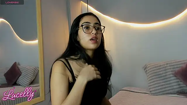 lucelly 15 online show from October 21, 11:33 am