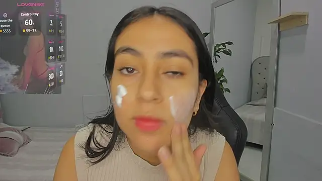 lucelly 15 online show from March 4, 11:49 am