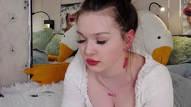 -Amora online show from March 21, 11:12 am