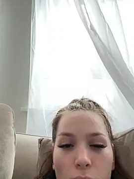 Snapshot of -Amora chatting on June 30, 11:22 am -Amora online show from June 30, 11:22 am