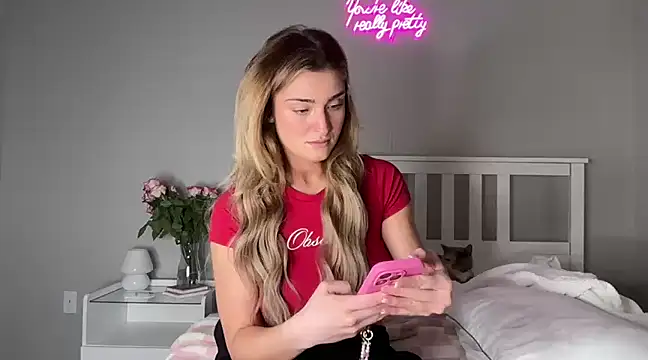 Snapshot of meggsworld chatting on March 22, 1:30 pm meggsworld online show from March 22, 1:30 pm