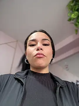 Naatalia online show from November 27, 5:48 pm