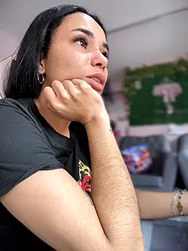 Naatalia online show from December 22, 4:04 pm