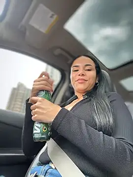 Naatalia online show from January 10, 8:10 pm