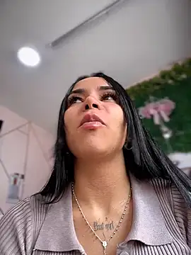 Naatalia online show from February 10, 7:29 pm