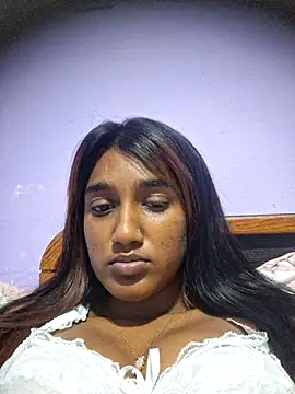 indianpink lips online show from April 12, 10:15 pm