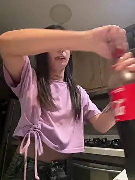 candycami19 online show from March 5, 7:27 am