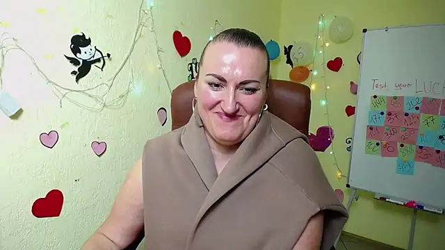 Snapshot of DianaMGG chatting on February 27, 3:15 pm DianaMGG online show from February 27, 3:15 pm