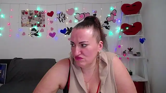 Snapshot of DianaMGG chatting on March 6, 3:45 pm DianaMGG online show from March 6, 3:45 pm