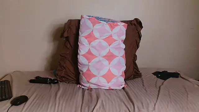 Karishma99  online show from February 28, 3:26 am