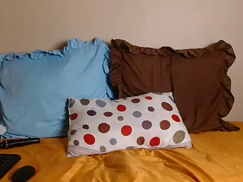 Karishma99  online show from March 11, 7:25 pm