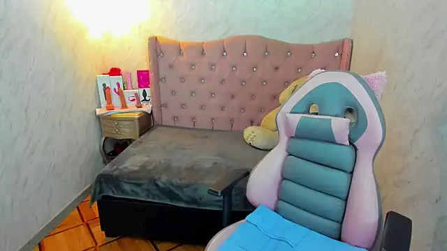 Lianngrace online show from September 11, 1:55 pm