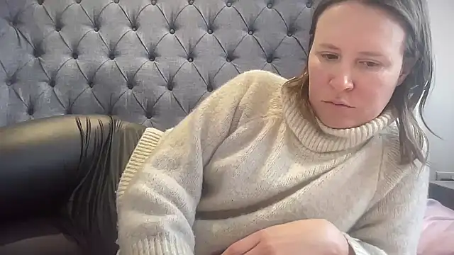 eatmypie69 online show from January 13, 11:04 am