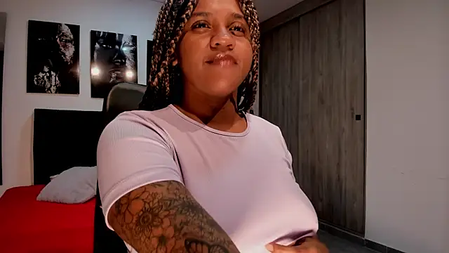 ZahraRose online show from September 19, 7:14 pm