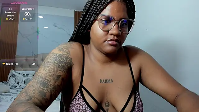 ZahraRose online show from April 18, 12:14 am