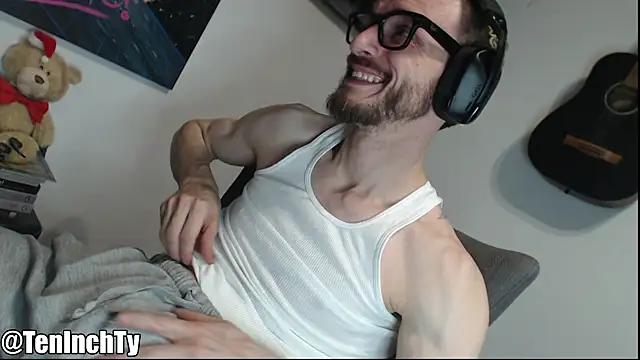 teninchty online show from December 19, 5:36 am