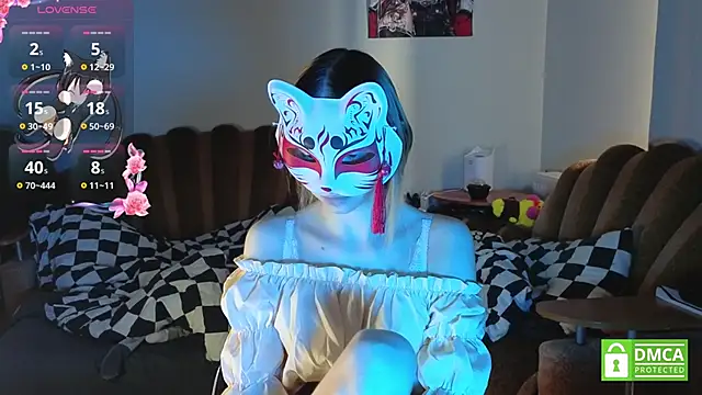 YumikoMori online show from April 8, 10:15 am