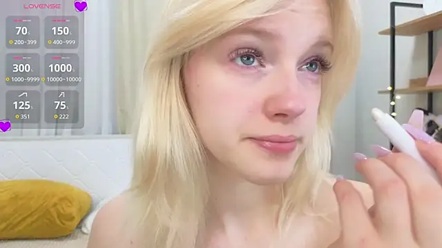 EdlaHewell online show from October 14, 11:27 pm