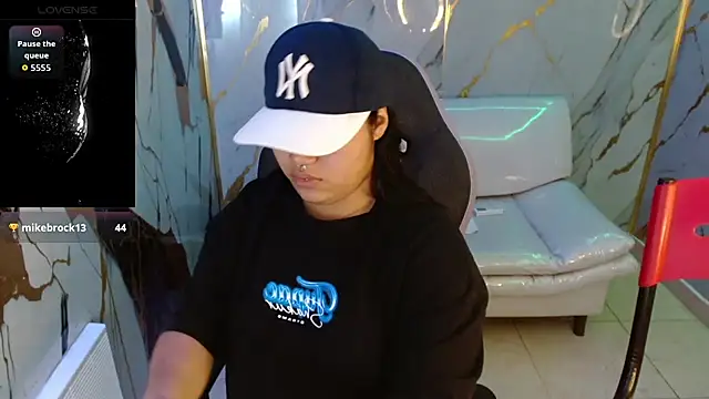 melany rouse18 online show from April 22, 4:59 am