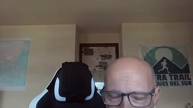Snapshot of llopaco chatting on May 13, 12:02 pm llopaco online show from May 13, 12:02 pm