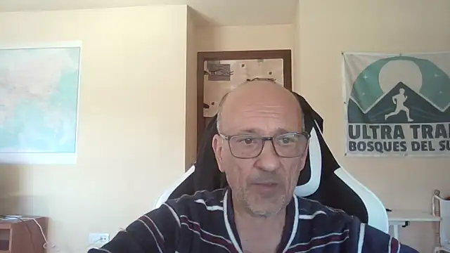 Snapshot of llopaco chatting on May 21, 9:38 am llopaco online show from May 21, 9:38 am