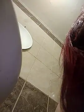 Snapshot of Loly2025 chatting on February 18, 12:59 am Loly2025 online show from February 18, 12:59 am