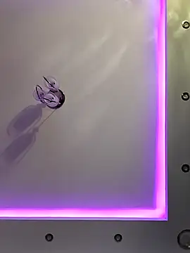 Loly2025 online show from February 25, 9:46 pm