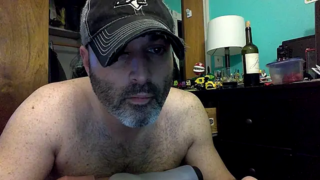 Snapshot of Novabear6996 chatting on February 20, 4:39 am Novabear6996 online show from February 20, 4:39 am