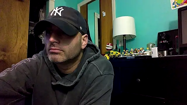 Snapshot of Novabear6996 chatting on February 27, 4:52 am Novabear6996 online show from February 27, 4:52 am