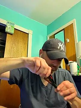 Snapshot of Novabear6996 chatting on March 16, 6:42 am Novabear6996 online show from March 16, 6:42 am