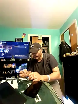 Snapshot of Novabear6996 chatting on March 21, 1:02 am Novabear6996 online show from March 21, 1:02 am