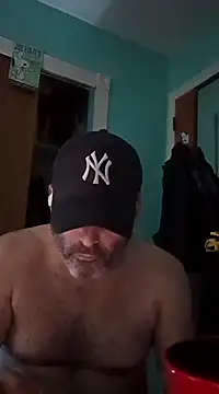 Snapshot of Novabear6996 chatting on March 21, 2:29 pm Novabear6996 online show from March 21, 2:29 pm