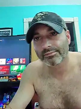 Snapshot of Novabear6996 chatting on April 28, 7:13 am Novabear6996 online show from April 28, 7:13 am