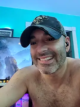 Snapshot of Novabear6996 chatting on May 4, 4:03 pm Novabear6996 online show from May 4, 4:03 pm