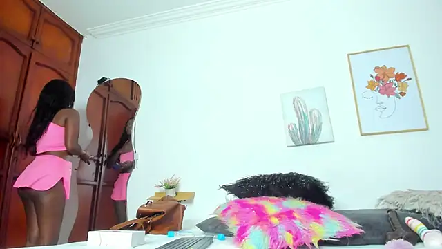 naomy 68 online show from February 25, 7:58 pm