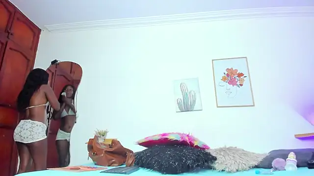 naomy 68 online show from March 10, 8:01 pm