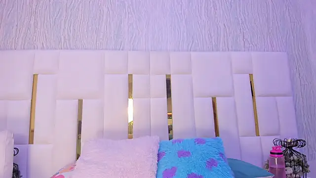 hillary uckerman  online show from October 19, 11:44 am