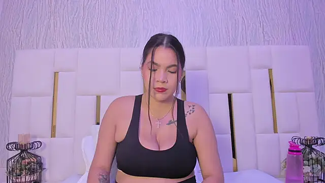 hillary uckerman  online show from October 26, 11:05 am