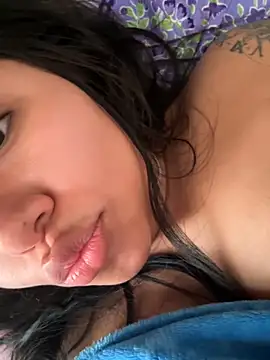 Karla Stein2025 online show from November 17, 1:17 pm