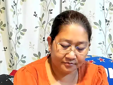 Snapshot of hotchubby88 chatting on September 15, 10:59 am hotchubby88 online show from September 15, 10:59 am