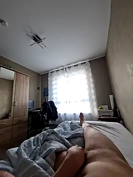 DerechteJunge online show from March 9, 7:01 am